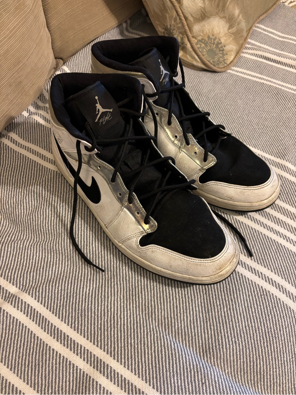 Nike Air Jordan Men’s 13